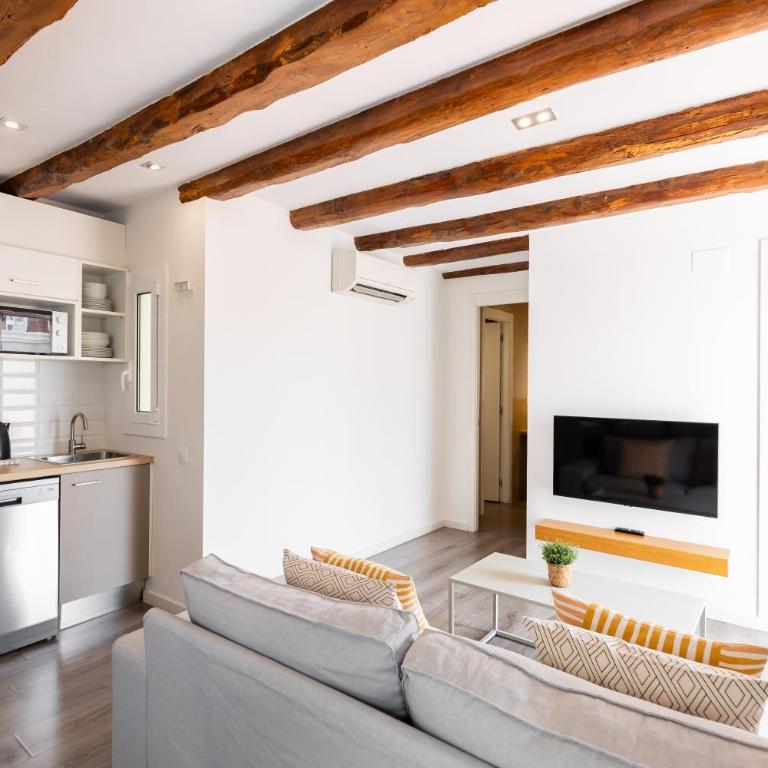 Decô Apartments Barcelona-Sants - Penthouse Apartment - 26
