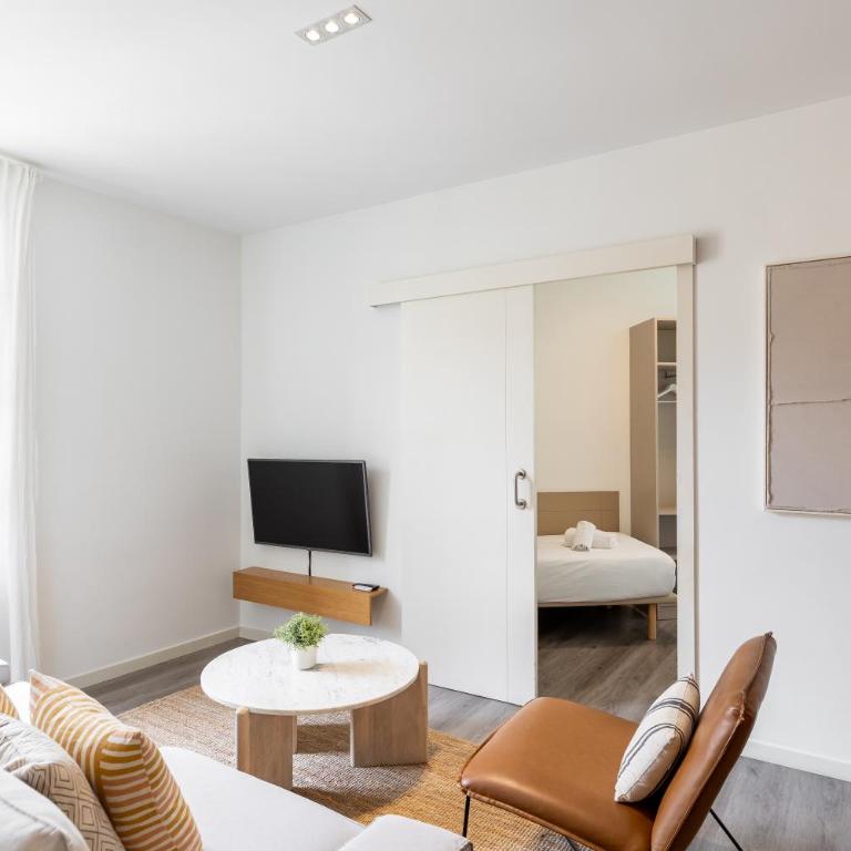 Decô Apartments Barcelona-Sants - Apartment - 10