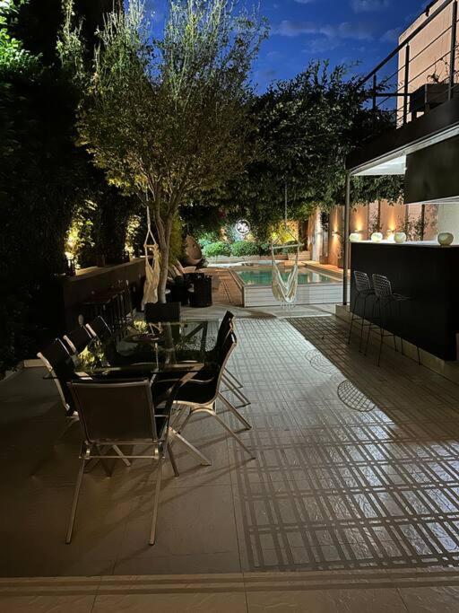 Casa lujosa, confort,spa,pileta climatizada y jacuzzi - Casa de 4 dormitorios - 96