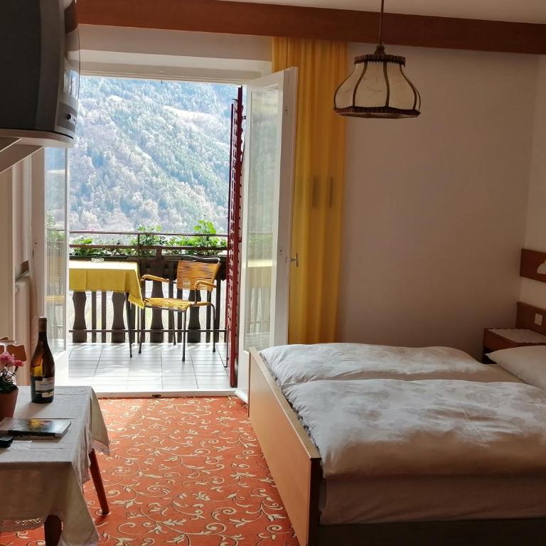 Pföstlhof - Doppelzimmer mit Balkon - 1
