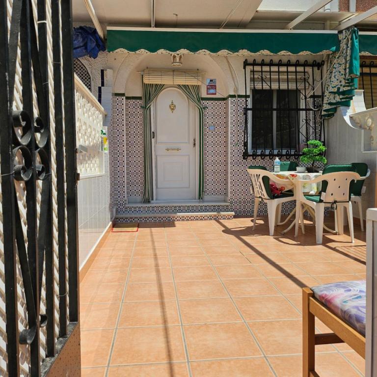 Bungalow Gaviota con playa y terraza - Casa con 1 dormitorio - 1
