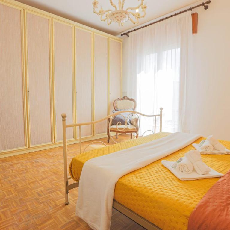 Le Barche Guest House - Camera Matrimoniale con Bagno in Comune - 17