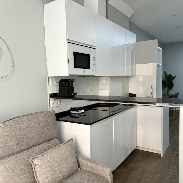 PlazaMayorSuites - Studio apartment with Spa Bath - Annex - 7