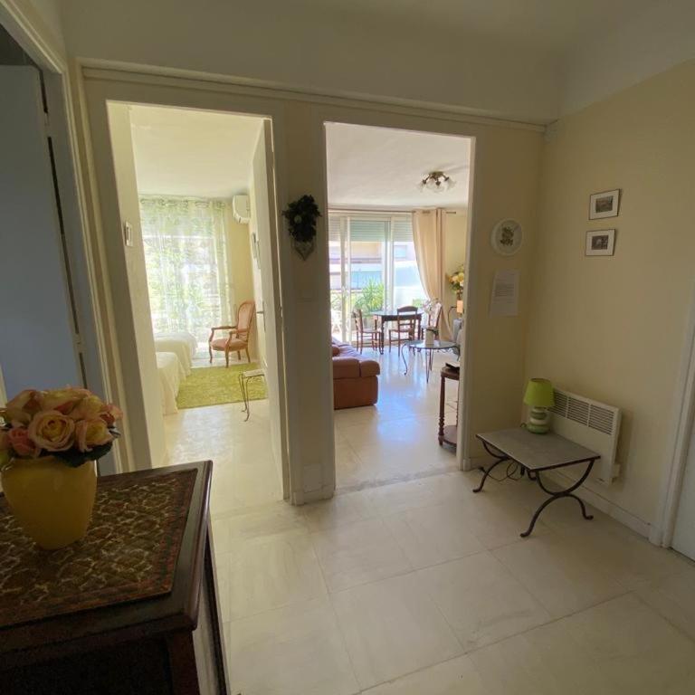 3 Pièces avec grande terrasse - Appartement 2 Chambres - 3