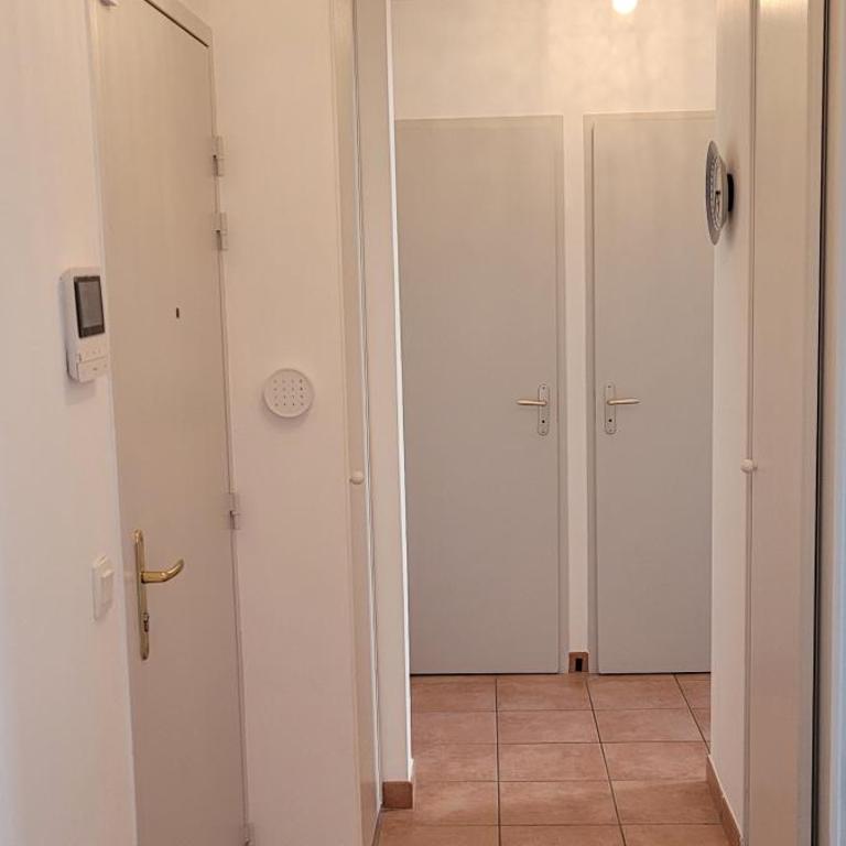 Cosy 51m2 proche gare pour Genève et tram 3 min - Appartement 1 Chambre - 18