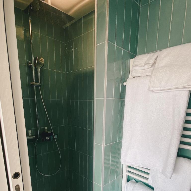 Villa avec piscine à Carnon Plage à 20m de la plage idéale pour 8 à 10 personnes - Villa - 21