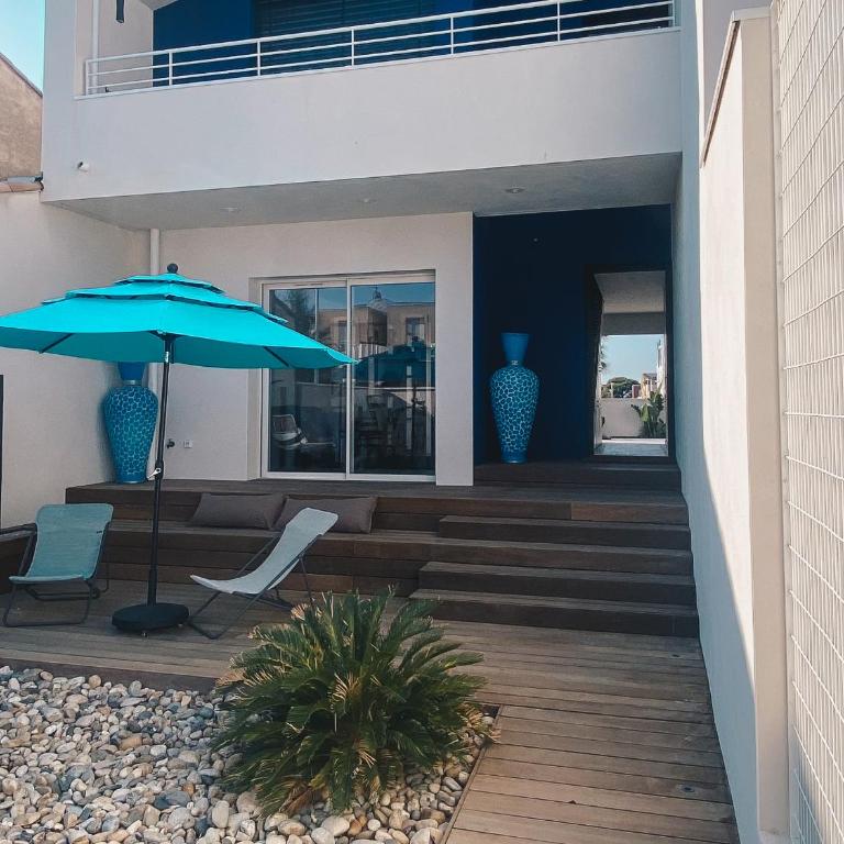 Villa avec piscine à Carnon Plage à 20m de la plage idéale pour 8 à 10 personnes - Villa - 13