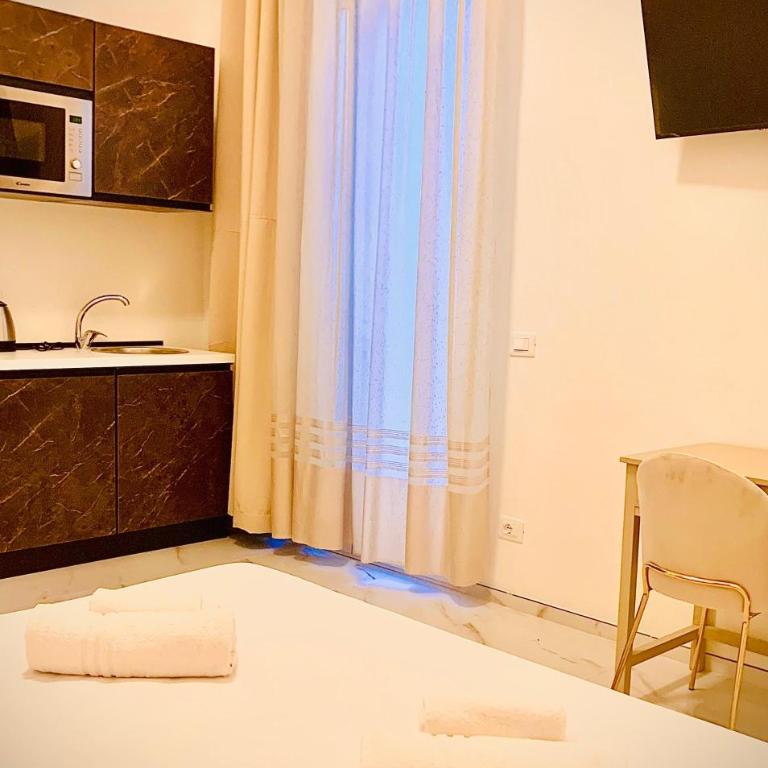 Ippolita Palace LUXURY ROOMS - Camera Matrimoniale con Patio - 9