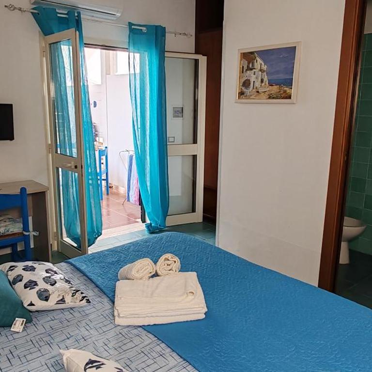 MAREE SOL RESIDENCE Camere e Appartamenti - Camera Matrimoniale con Balcone - 7