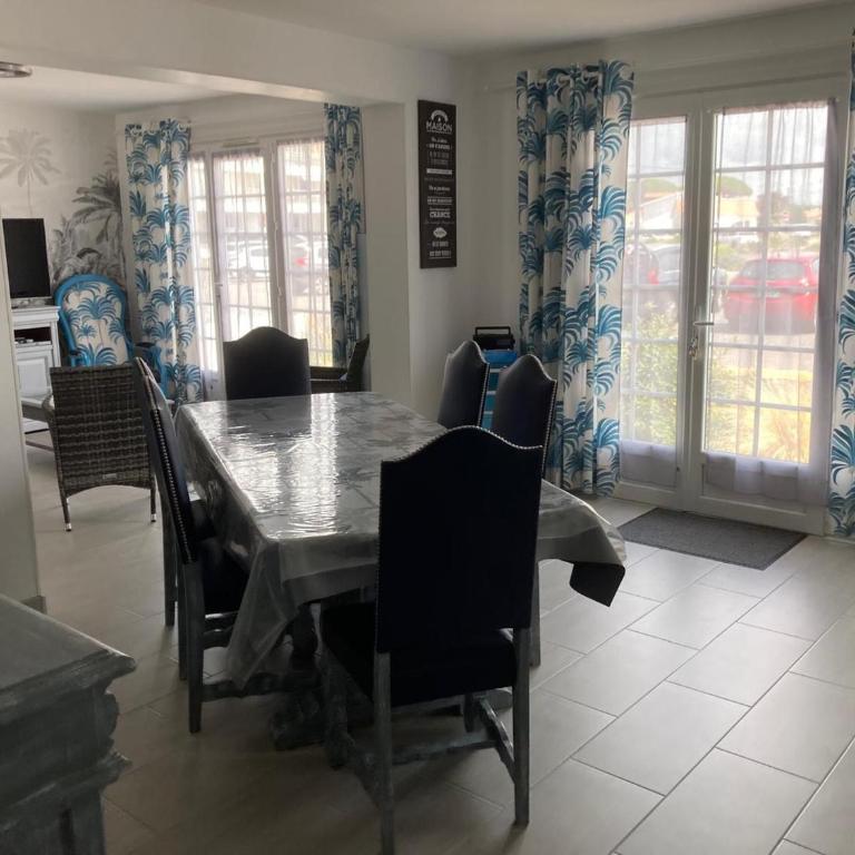 Maison proche plage avec jardin, prêt vélos, internet et espace lingerie - FR-1-426-545 - Ferienhaus - 22