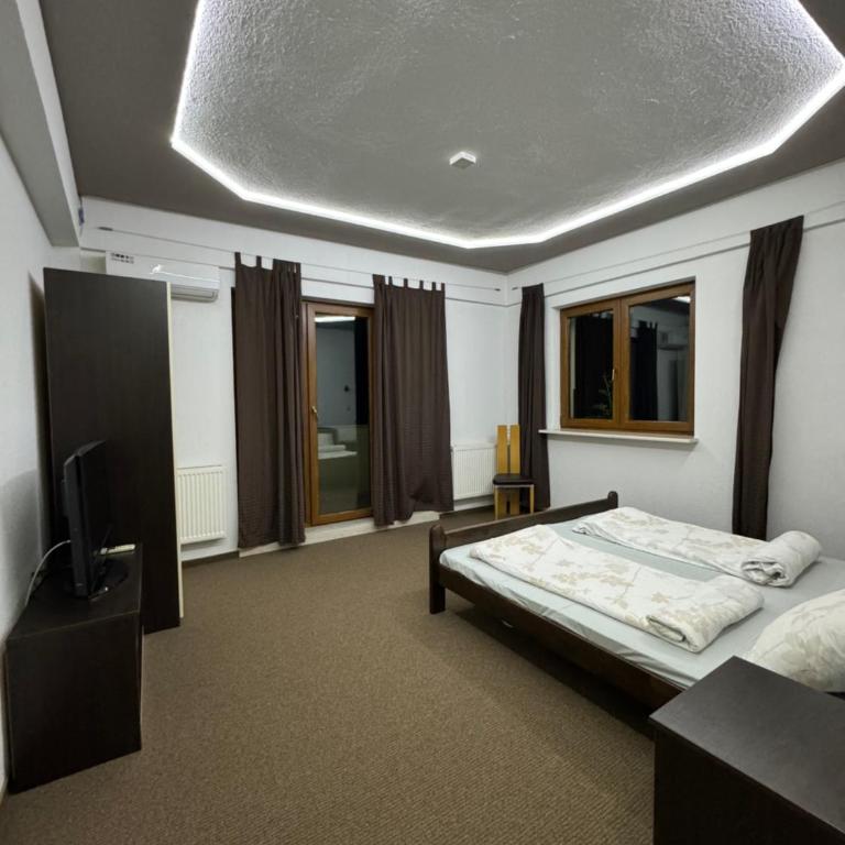 Hillside Rooms - Deluks Dvokrevetna Soba sa Bračnim Krevetom i Balkonom - 1