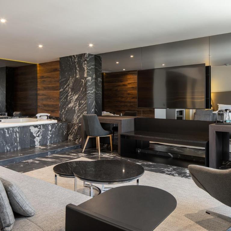Hotel Real del Rio - Deluxe Suite with Spa Bath - 6