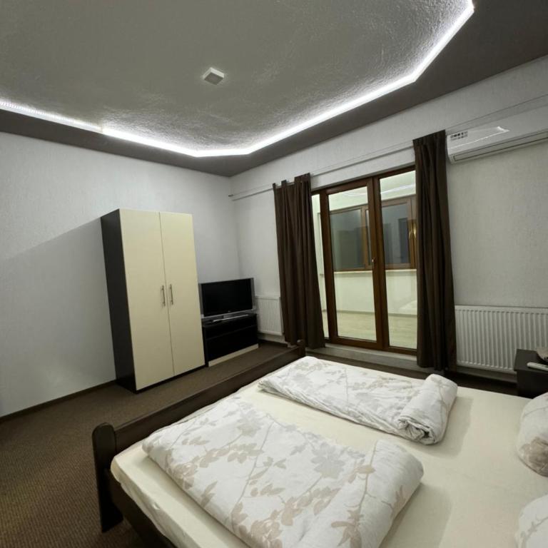 Hillside Rooms - Dvokrevetna Soba sa Bračnim Krevetom - 3