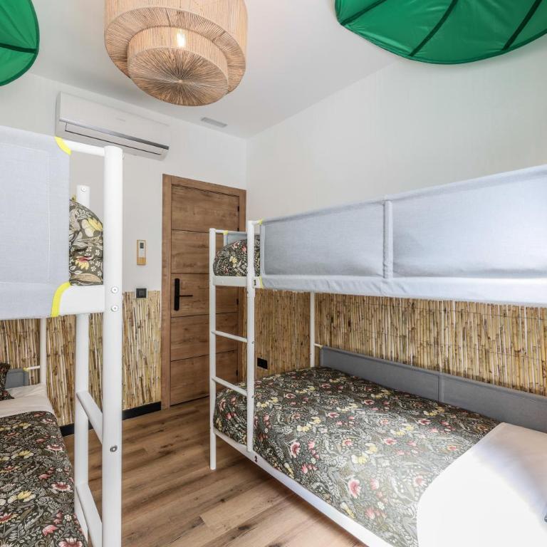 elíseo - livingCoworking - Malasaña - Bed in 4-Bed Mixed Dormitory Room - 4