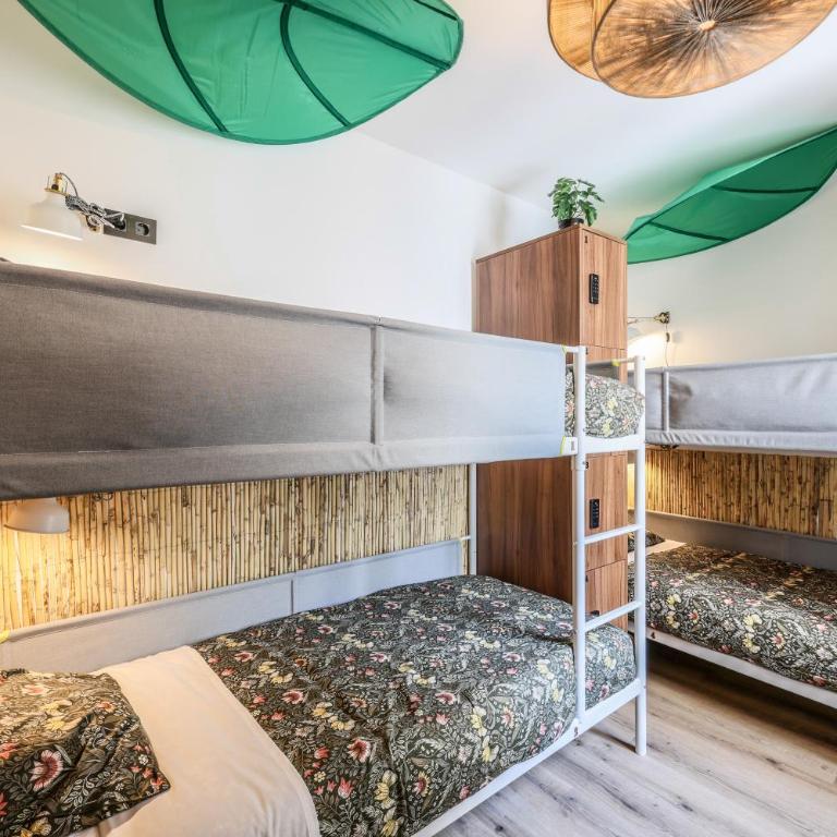 elíseo - livingCoworking - Malasaña - Bed in 6-Bed Mixed Dormitory Room - 3