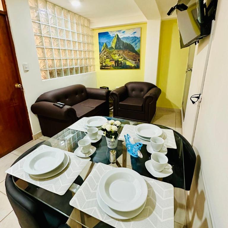 La Casa de Julito - Two-Bedroom Apartment - 2