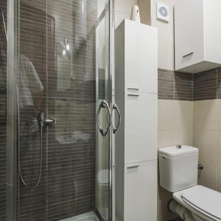 Lux Seaside Residence - One-Bedroom Apartment - 20
