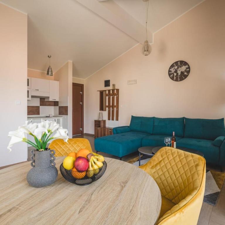 Lux Seaside Residence - One-Bedroom Apartment - 8