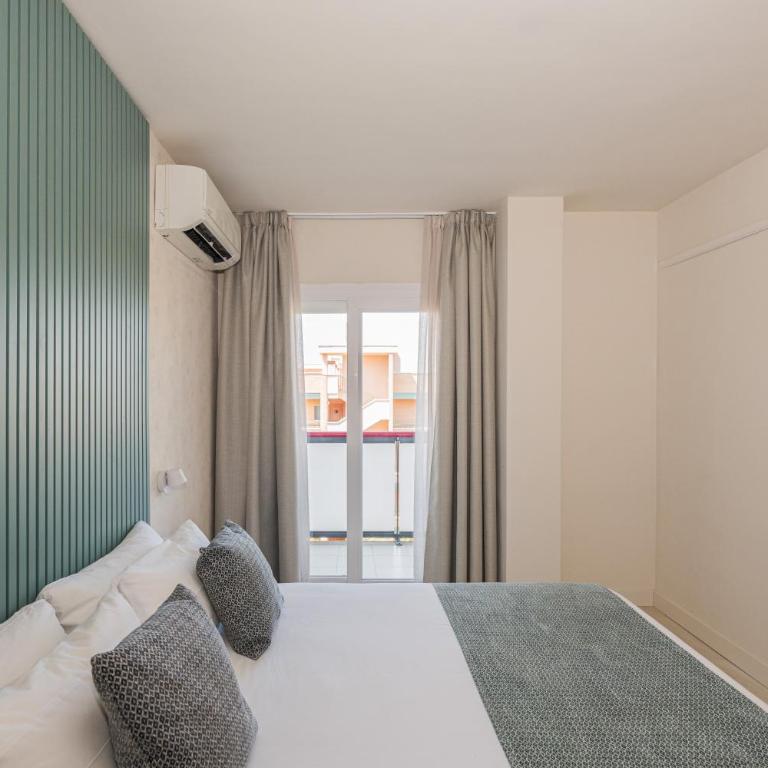 Eurosalou & Spa - Habitación Doble con balcón - 1 o 2 camas - 10