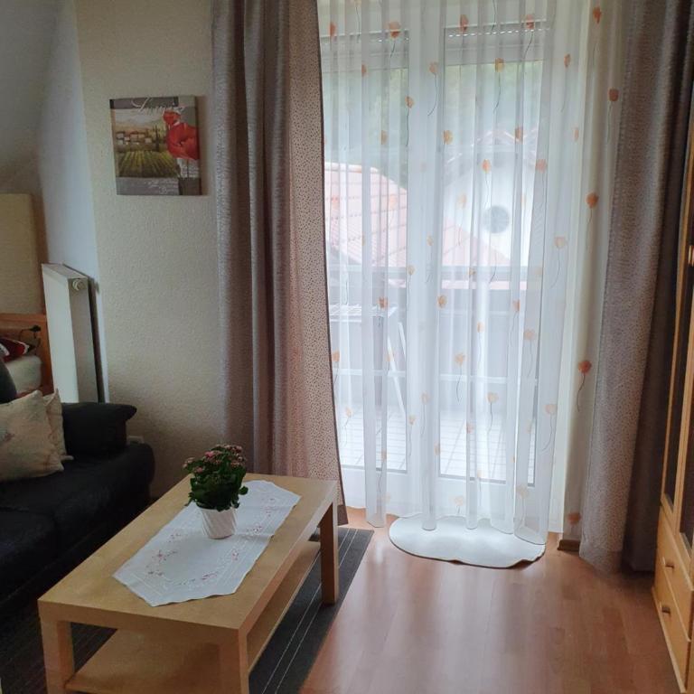 Privatzimmer mit Balkon im schönen Allgäu - Doppelzimmer mit Gemeinschaftsbad - 9