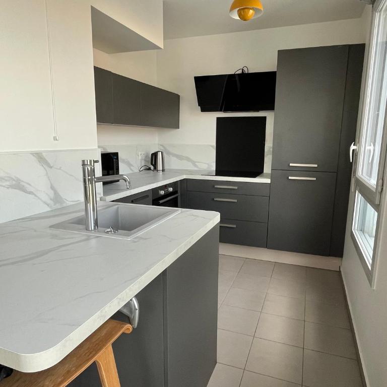 Appartement Les Portes du Stade - Two-Bedroom Apartment - 7