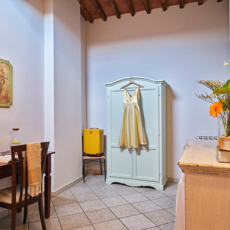 I Terzi Di Siena - Rooms Only - Camera Matrimoniale/Doppia con Letti Singoli con Bagno Privato Esterno - 6
