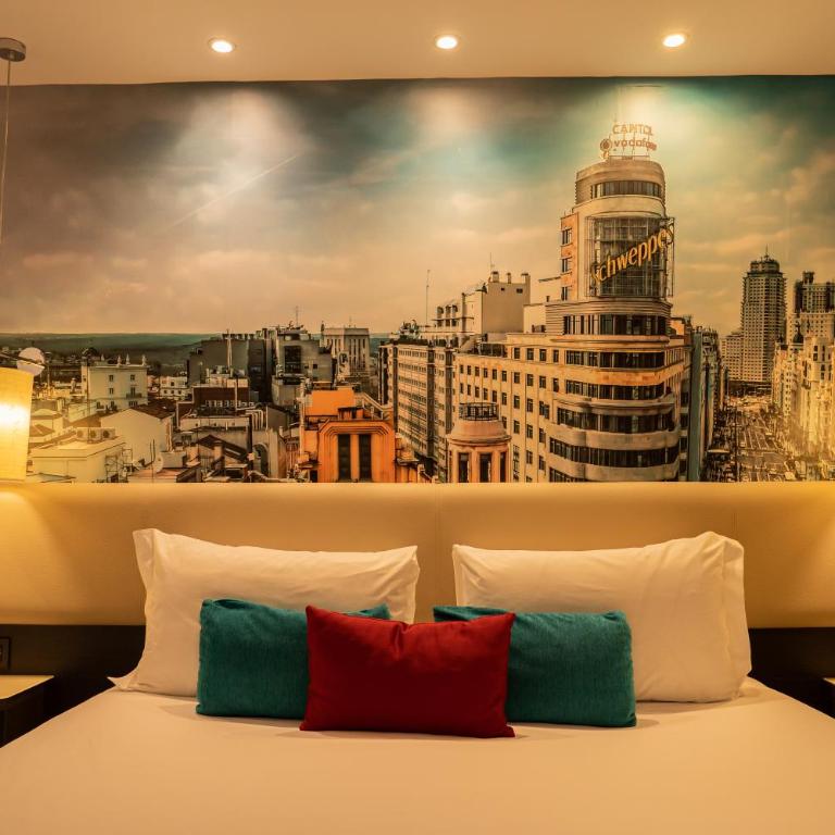 Hotel Indigo Madrid - Gran Vía by IHG - Standard Queen Room - 4