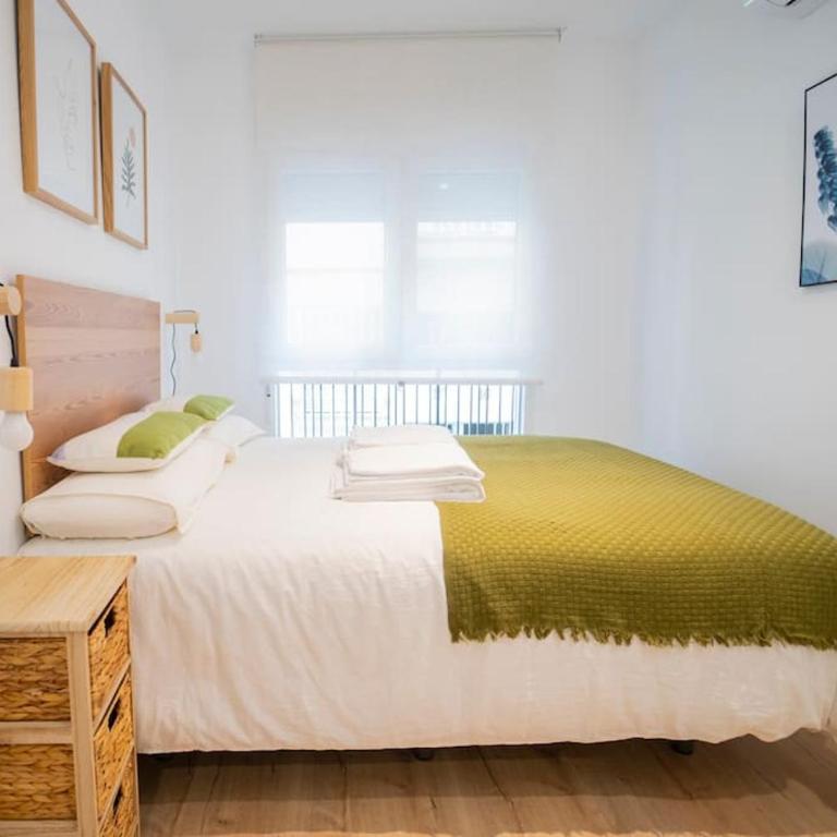 Granada Garden s Breeze - Three-Bedroom Apartment - 7
