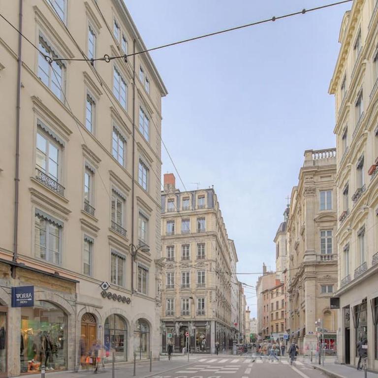 Appartement spacieux et lumineux pour 8, Lyon 1er - Two-Bedroom Apartment - 15