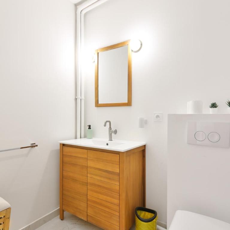 Appartement Quartier Canal Saint Martin Free Netflix - Appartement 2 Chambres - 13