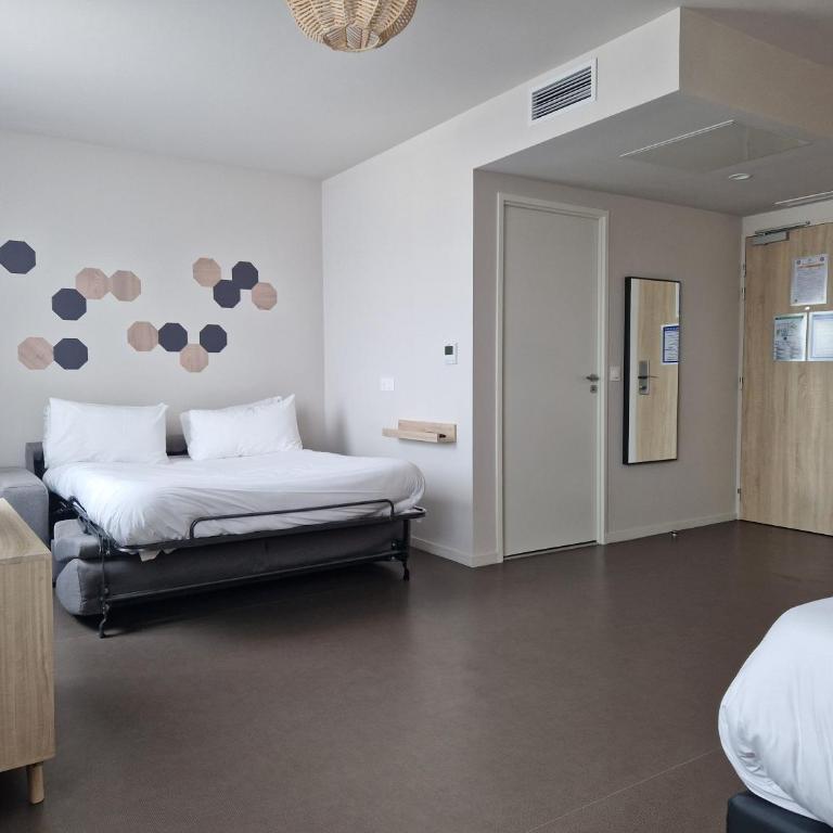 Beelodge Hotel Blois Centre - Chambre Familiale - 14