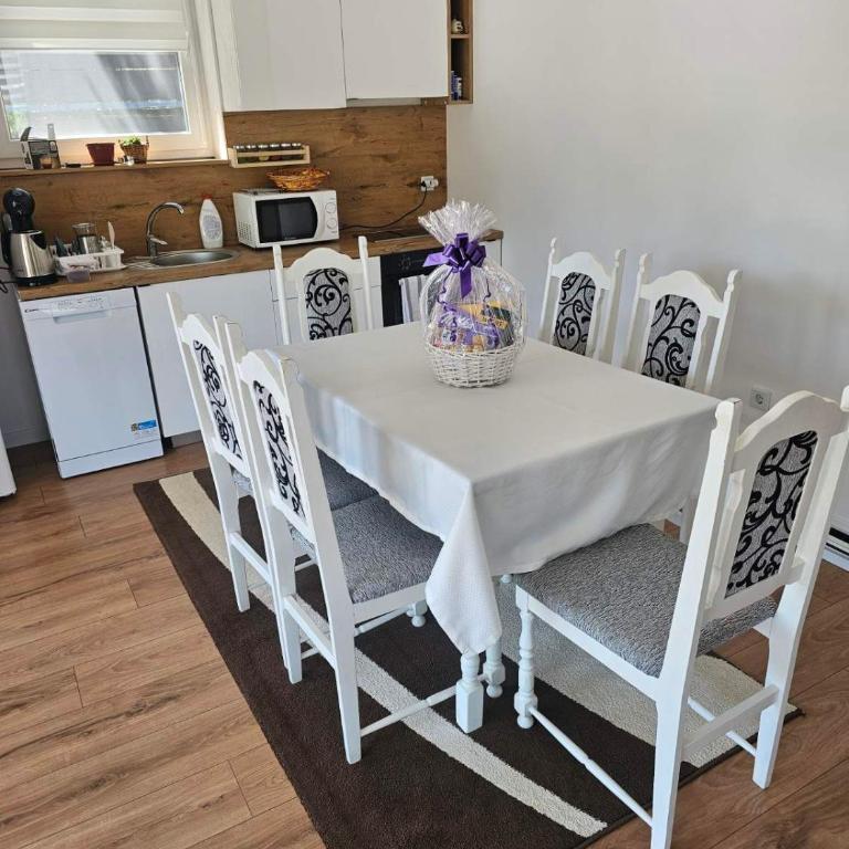 Villa Mucic - Two-Bedroom Villa - 19
