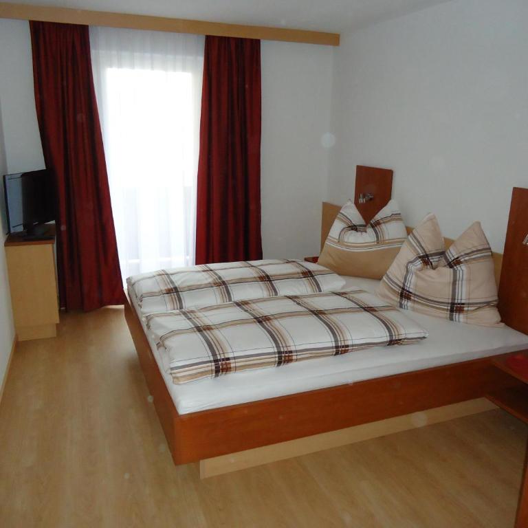 Ferienwohnung Rainer Vogelhaus - Apartment mit 2 Schlafzimmern und Dusche - 9