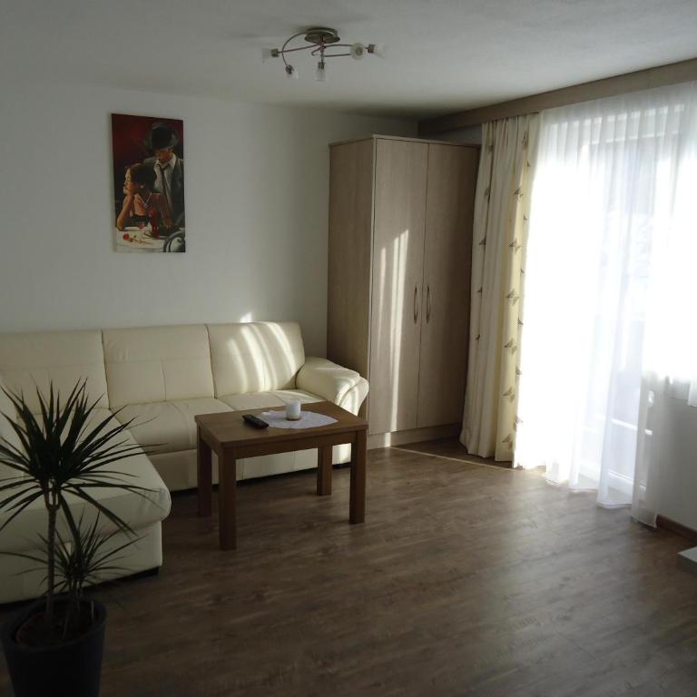 Ferienwohnung Rainer Vogelhaus - Apartment mit 2 Schlafzimmern und Dusche - 4