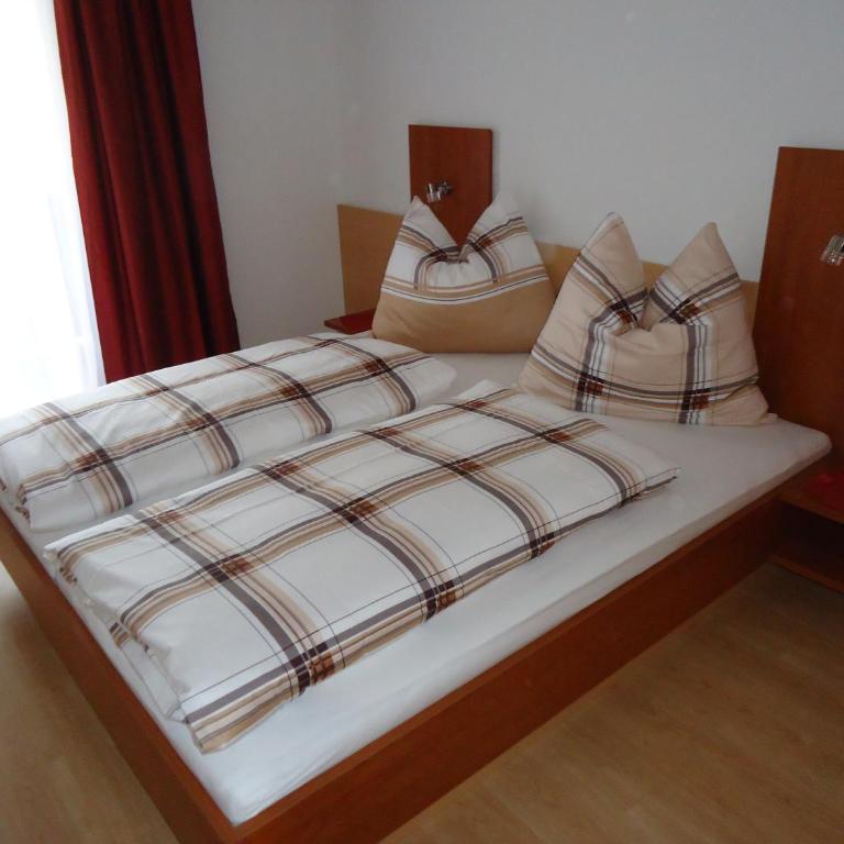 Ferienwohnung Rainer Vogelhaus - Apartment mit 2 Schlafzimmern und Dusche - 2
