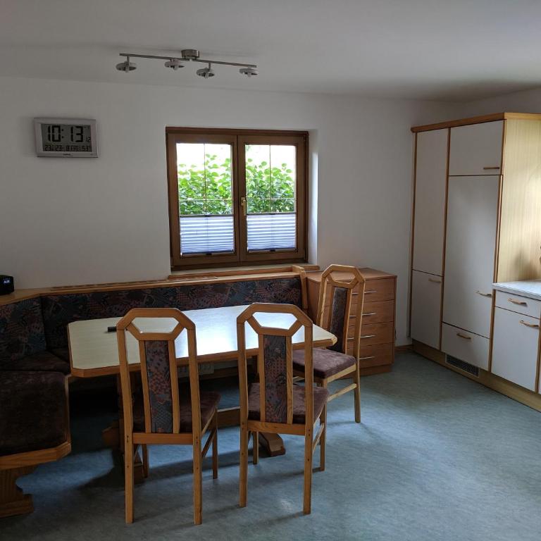 Ferienwohnung Rainer Kunterbunt - Apartment mit Dusche - 6