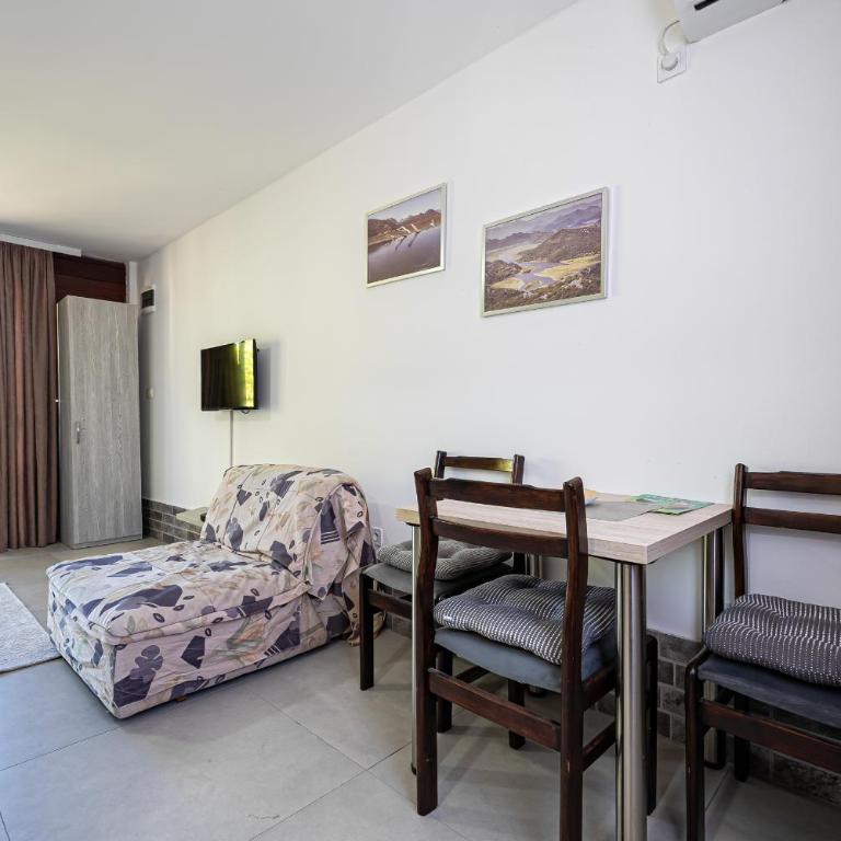 Apartments Obala - Standardni Apartman - 4