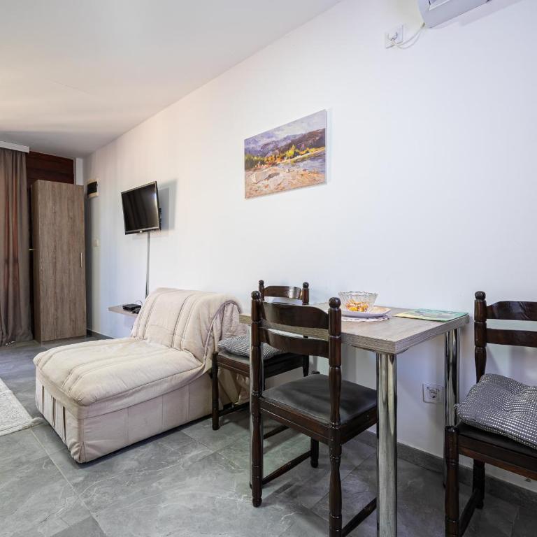 Apartments Obala - Apartman sa Pogledom na Vrt - 9