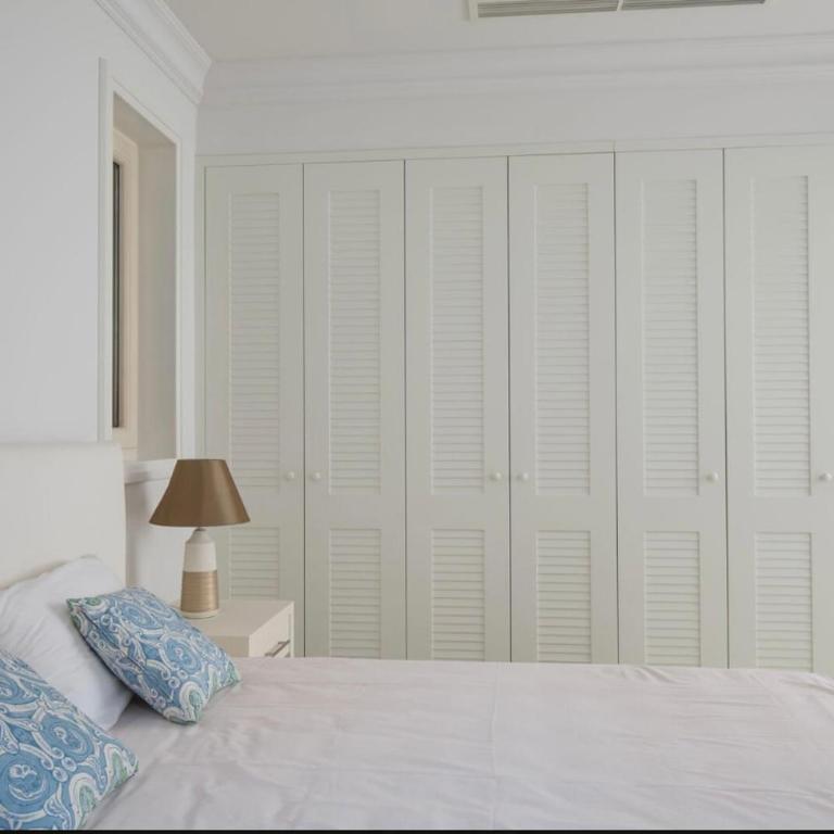 Sea View Three Bedroom Apartment - Marina Village - Three-Bedroom Apartment - 2