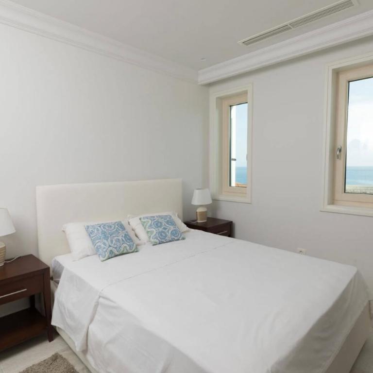 Sea View Three Bedroom Apartment - Marina Village - Three-Bedroom Apartment - 10