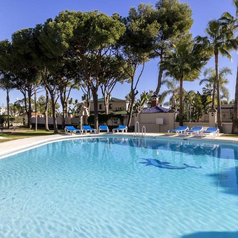 2 bdr apartment next to the beach in Puerto Banús - Apartamento de 2 dormitorios - 38