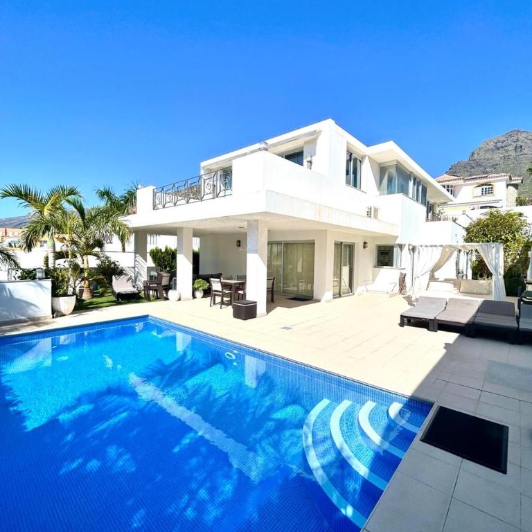 Luxury Villa in Costa Adeje K301 - Villa Superior - 1