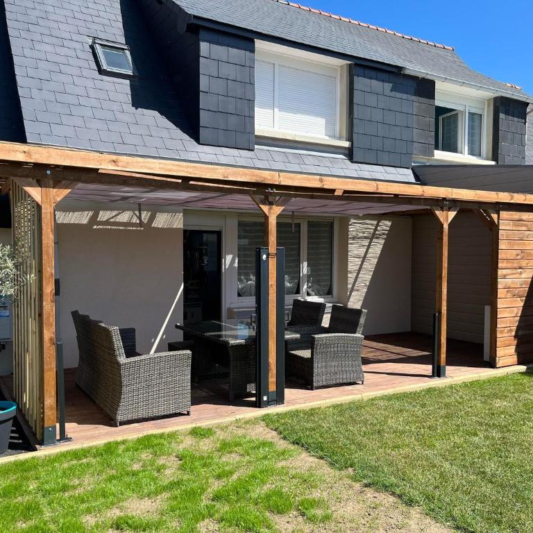 Maison des Clos Biais - Four-Bedroom House - 22