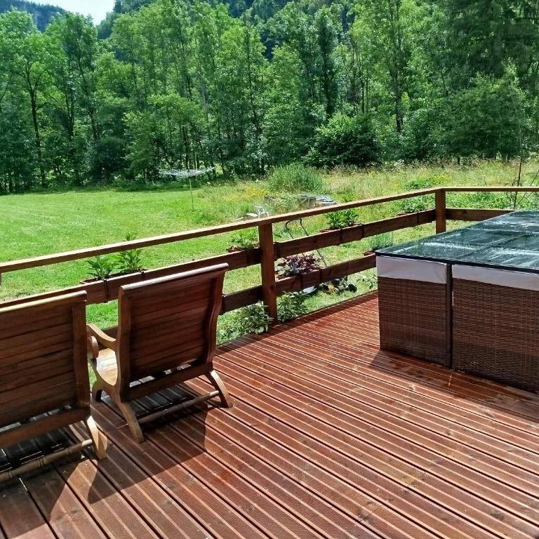 Châlet 8 personnes + grand terrain et rivière - Chalet 2 Chambres - 22