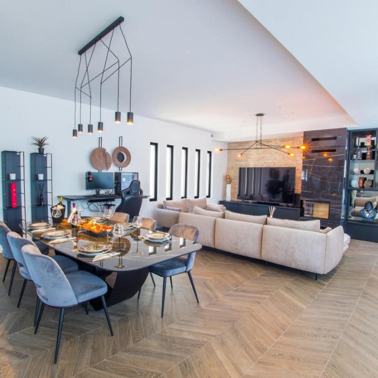 Villa River - Three-Bedroom Villa - 6