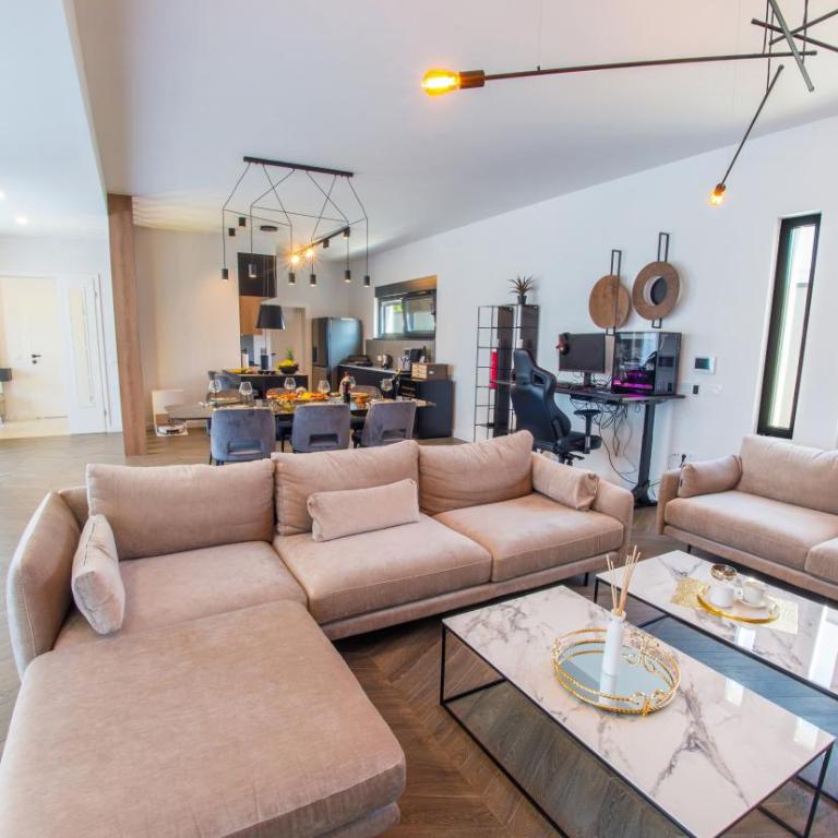 Villa River - Three-Bedroom Villa - 34