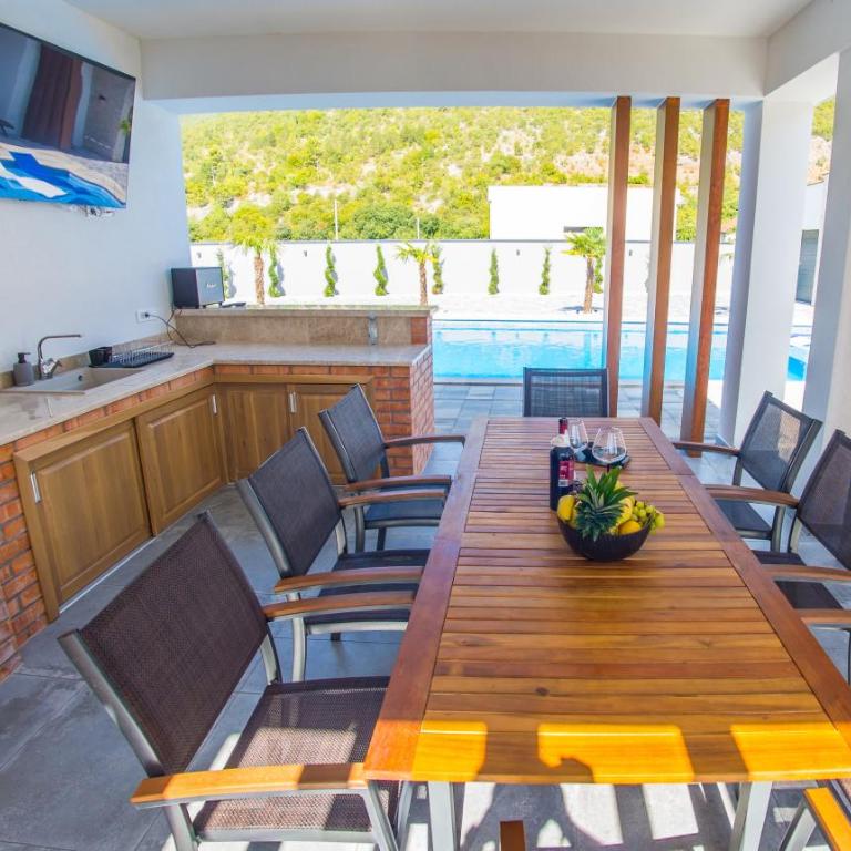 Villa River - Three-Bedroom Villa - 41