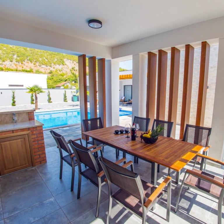 Villa River - Three-Bedroom Villa - 16