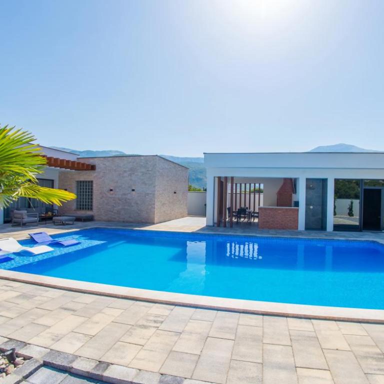 Villa River - Three-Bedroom Villa - 42