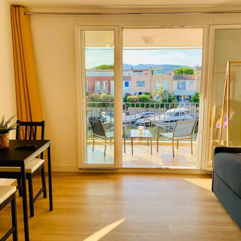 VUE Canal Superbe - Piscine - Parking Privé - Climatisation - Apartment - 5